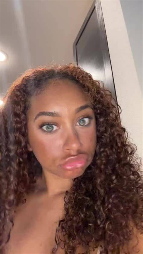 Amberthickk Nude