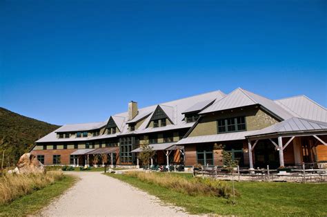 Amc highland center. The Highland Center Lodge in Crawford Notch features green buildings, 7,000 sq. feet of meeting space, staff to guide hikes, full food service, and overnight accommodations. Experienced function coordinators will assist with every detail including audio-visual needs, floor plans food and beverage options. 