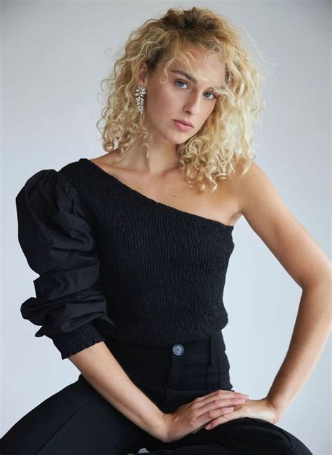 🍑 (SEX) Amelie.Arndt Onlyfans Leak