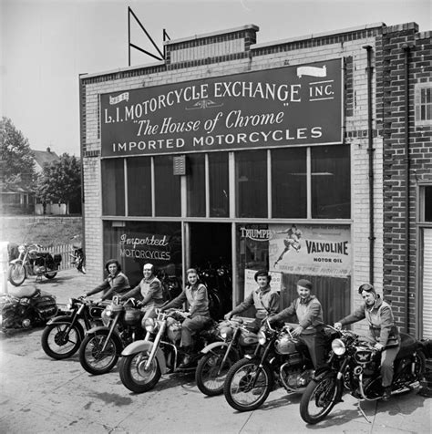 America’s First All-Female Motorcycle Club - thevintagenews