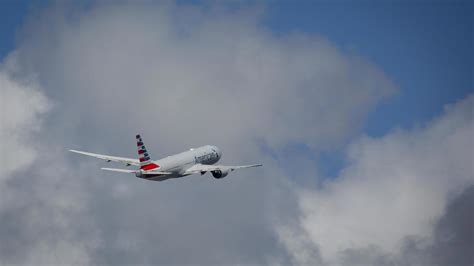 American Airlines made $1.3 billion in the second quarter as travel booms and fuel prices drop