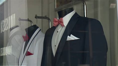 American Commodore Tuxedo closes