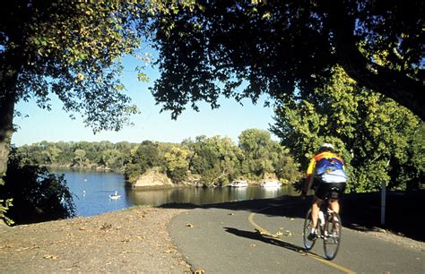 American River Parkway (Jedediah Smith Memorial Trail) California ...