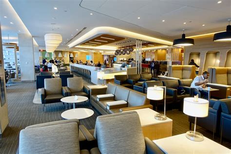 American airlines club access. One-Day Passes may be activated by entering an Admirals Club ® within 12 months of purchase. Once activated, the pass may be used for 24 hours. One-Day Pass holder must show a boarding pass for same-day travel on any departing or arriving flight that is marketed or operated by American or marketed and operated by any oneworld ® airline.; One-Day … 