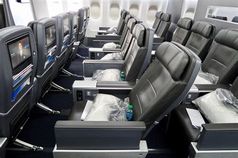 American airlines premium economy 777. The best seat on a Boeing 777 is normally a bulkhead seat, such as seats 20A/B and 20J/ K on a United Airlines 777-200, or an exit row seat, such as those in rows 16, 20 and 31 on ... 