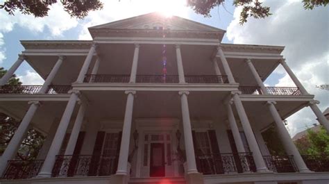 American horror story new orleans. Sep 10, 2013 ... In the short clip, what looks like the coven of witches is seen arriving to a New Orleans house as Evan Peters' mysterious character looks on. 