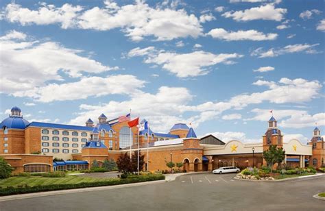 Ameristar casino in council bluffs iowa. Ameristar Council Bluffs is happy to continue to offer FREE lunch and dinner every day to our Preferred, Elite & Owners Club guests. ... Council Bluffs, IA 51501 ... with up to 20% off. So you can enjoy a little stay-and-play fun, from the casino floor and top entertainment to award-winning dining and oh-so-luxe spas. Well played, indeed. 
