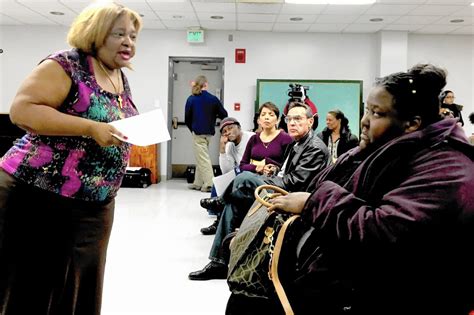 Amid lead crisis, East Chicago residents plan to fight