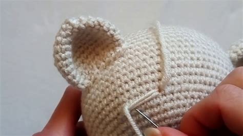 Amigurumi crochet techniques tutorial How to create eyebrows that