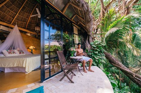 Amor boutique hotel. Villa Mañana at Amor Boutique Hotel is an uber-private, air-conditioned 1 bedroom villa with a private road access just beyond our Jungle Spa. This private and quiet Sayulita vacation rental is set within … 