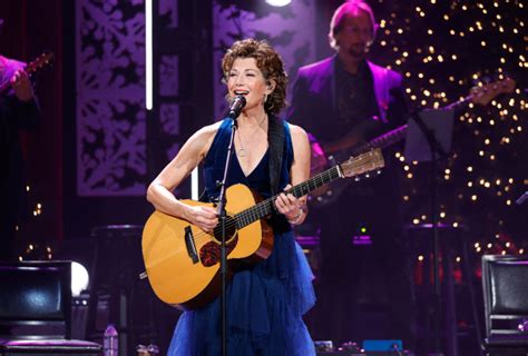 Amy Grant will host a same