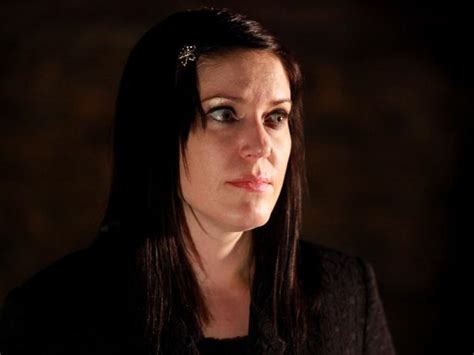 Amy allen from dead files. Amy was a crucial figure on "The Dead Files" for 14 seasons, captivating viewers with her sharp observations, remarkable clairvoyant abilities, and unwavering commitment to uncovering the truth. Her interactions with clients and spirits added depth and intrigue to every investigation. Despite leaving the show in April 2023, Amy's departure left fans uncertain about what lies ahead. 