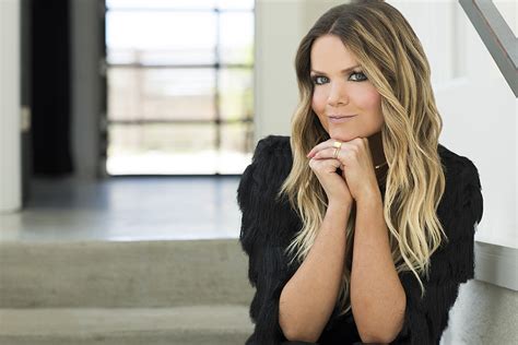 Amy on bobby bone. Amy Brown co-hosts the national-syndicated country radio programs, “The Bobby Bones Show” and “Country Top 30 with Bobby Bones,” and hosts “Women of iHeartCo... 