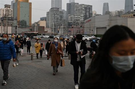 Análisis: la economía de China tuvo un año miserable. 2024 podría ser aún peor