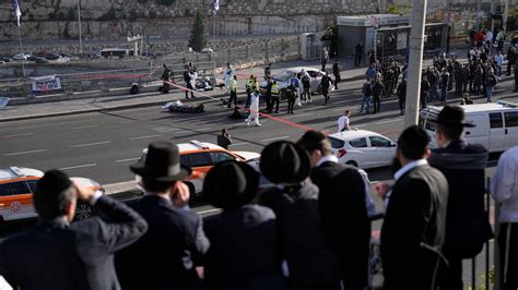An Israeli raced to confront Palestinian attackers. He was then killed by an Israeli soldier