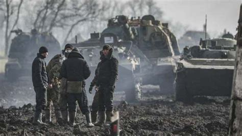 An evacuation order finds few followers in northeast Ukraine despite Russia’s push to retake region