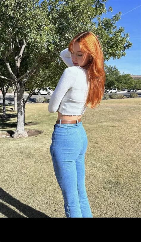 Ana saia onlyfans. The “Red head” Latina 👩‍🦰🇲🇽🇺🇸 