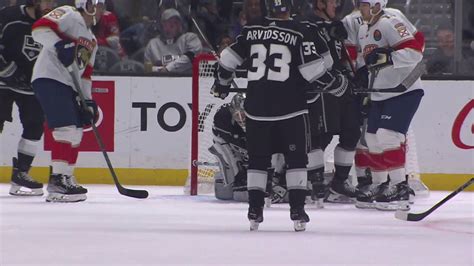 Anaheim ducks twitter.  Ducks & Lady Ducks | X (formerly Twitter) 1 day ago · The Anahei...