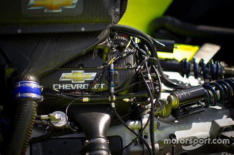 Analysis: Could IndyCar’s 2.2 V6 turbos dig F1 out of its engine hol