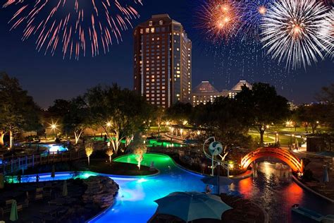 Anatole dallas. Tickets to North Pole Adventure start at $49 for adults and $39 for children. Also new at Christmas at the Anatole is the Holiday Light Show in the hotel's soaring Grand Atrium. The 10-minute show ... 