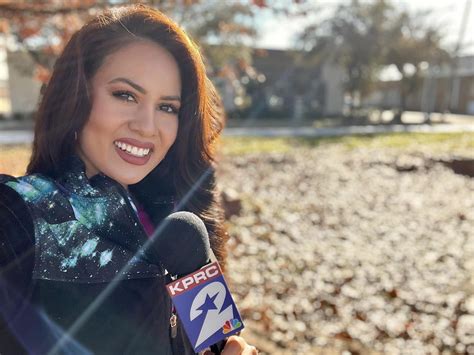 Anavid reyes. The news station has named replacements for Brandon Walker and Anavid Reyes. KPRC 2 Houston has a new 4 p.m. anchor and a new morning morning traffic anchor joining the team. Candace Burns has ... 