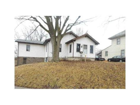 Anderson indiana homes for sale by owner. Owner Financing is when a property owner “takes back the note” on the property in question. Owner financing is simply an agreement between the buyer and seller on the terms of the sale of the property. All terms in the … 