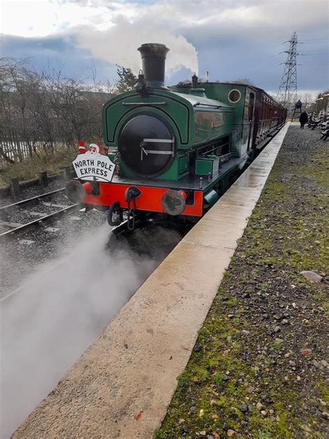 Andrew Barclay 0-6-0st Horden on the Tanfield Railway Santa