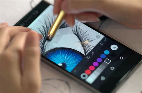 Download and have fun using Sketch Book. SketchBook is the most realistic, versatile and user-friendly sketching app designed for a mobile device. This exhaustive artist's toolbox helps users create dazzling sketches, cheerful paintings and smashing illustrations on the go. An intuitive way to produce a custom drawing!. 