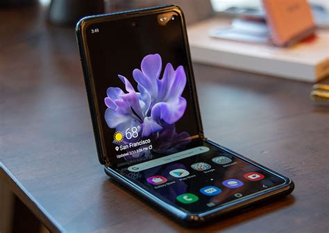 Android folding phone. The much-improved camera on Microsoft's Android folding phone now has three lenses, and a new Qualcomm Snapdragon 888 chipset offers 5G support. By Tom Brant. Tom Brant. Deputy Managing Editor. 