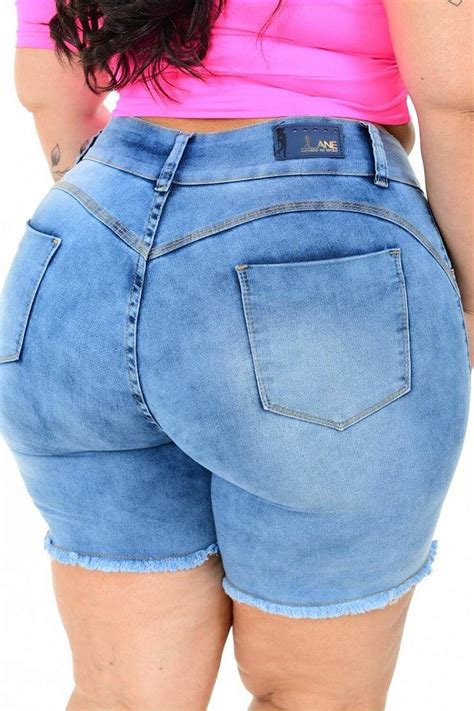 Ane Jeans Andando no Estilo Sua Referência em Jeans