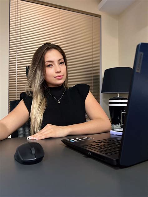 🍌 XXX Ane Xavier Onlyfans Leak