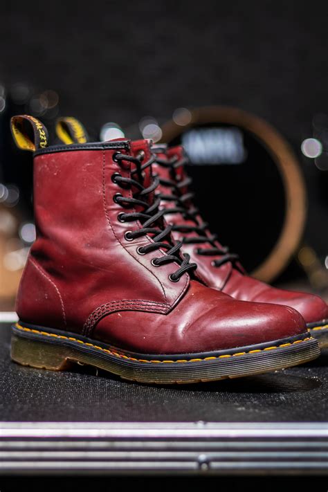 Anfibi dr. martens - Facebook