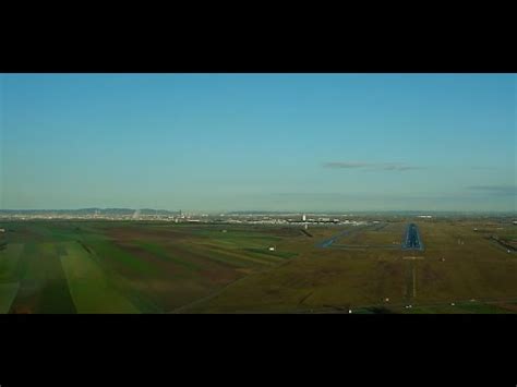 Anflug auf den Flughafen Wien (LOWW) Piste 34 Approach to …