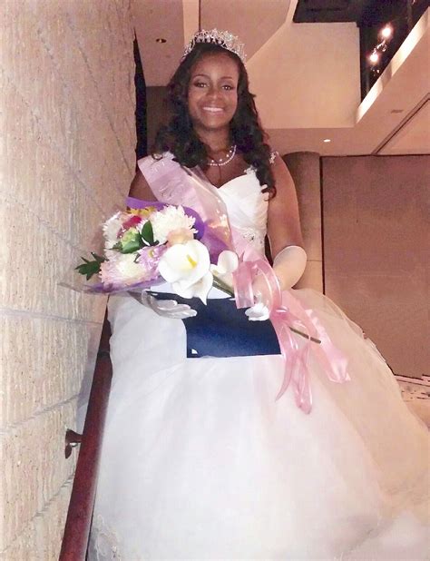 Angela christine farris watkins. Farris is survived by her children Isaac Newton Farris, Jr. and Dr. Angela Farris Watkins and her granddaughter, Farris Christine Watkins. The family will announce funeral arrangements at a later ... 