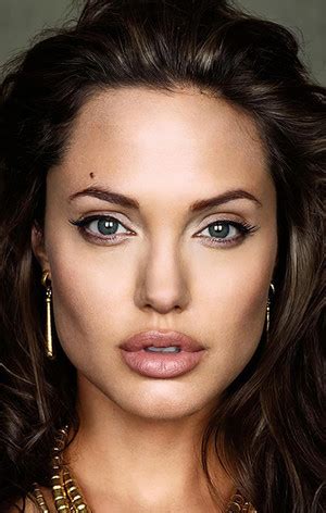 Angelina jolie biography wikipedia español