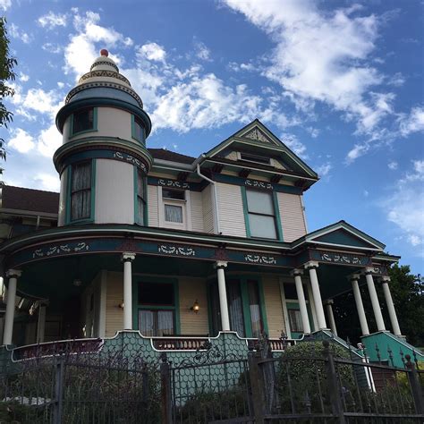 Angelino heights. Things To Know About Angelino heights. 