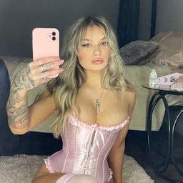 <span>👑</span>Onlyfans Free Videos