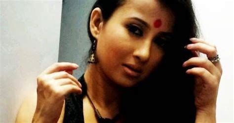 Alka Yagnik Sexy Video Download - Angreji Sexy Video Kuchh Aur Dikha De Aur