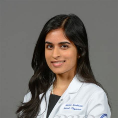 Anisha Lashkari, MD. Hey! I'm a first year EM resident in NJ, from NYC. When I'm not working, studying or attempting to cook, I like exploring the city, watching standup comedy, or traveling to new places. Featured in: Volume 6. Ben Gibbons. I’m an EMT in the emergency room and about to start internship to become a paramedic.. 