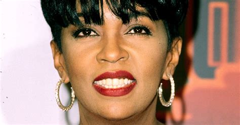 Anita Baker Was The Pioneer Of The Short Pixie Haircut