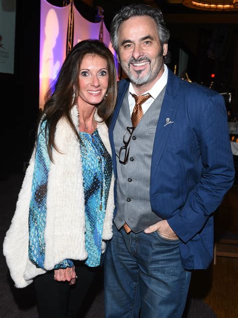Anita feherty. Anita Feherty Anita Feherty is the lovely wife of former professional golfer, David Faherty. Anita happens to be the former athletes’ second wife, the two have been married since 1996. Anita Feherty has been very influential in … Read more 