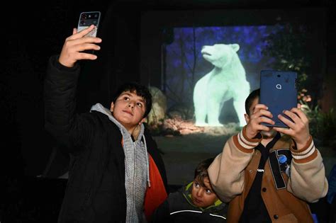 Ankara Büyükşehir Belediyesi, depremzede vatandaşları Dijital Hayvanat Bahçesi’nde ağırladıs