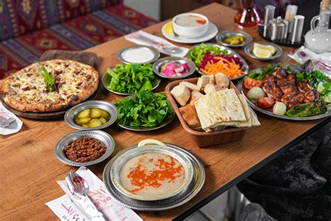 Ankara Yemek Yerleri – Han Çorba. 