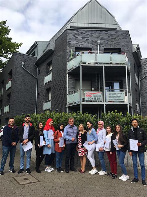 Anlam Okulları Facebook. 