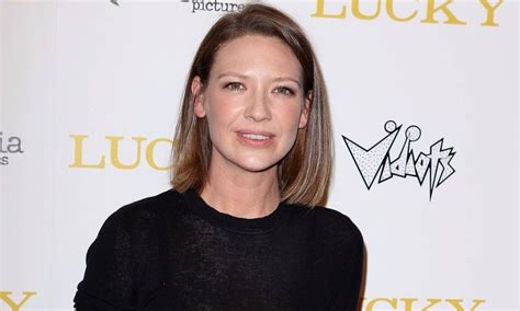 Anna Torv Bio, Wiki, Net Worth, Married, Husband, Age, Height