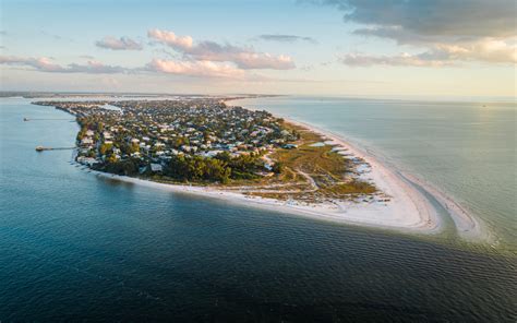 Best Time to Visit Anna Maria Island . Anna Maria Island is hot and humid almost all year long. However, the summer months (June, July, and August) are the hottest — and the wettest.. 