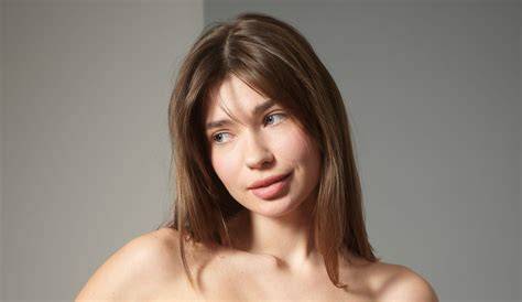 Anna.ralphs Of Naked