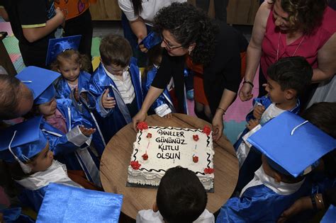 Anne baba çocuk merkezinde çifte sevinç yaşandı.