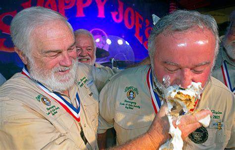 Annual Hemingway Look-Alike Contest begins in Florida Keys
