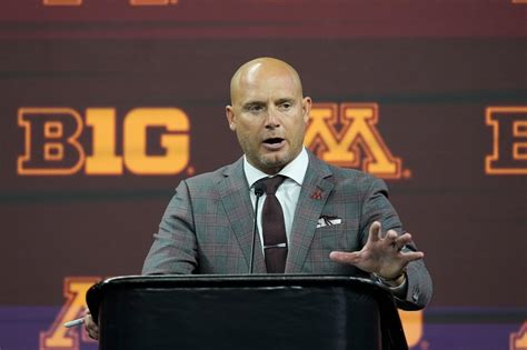 Anonymous sources offer praise and criticism of Gophers football